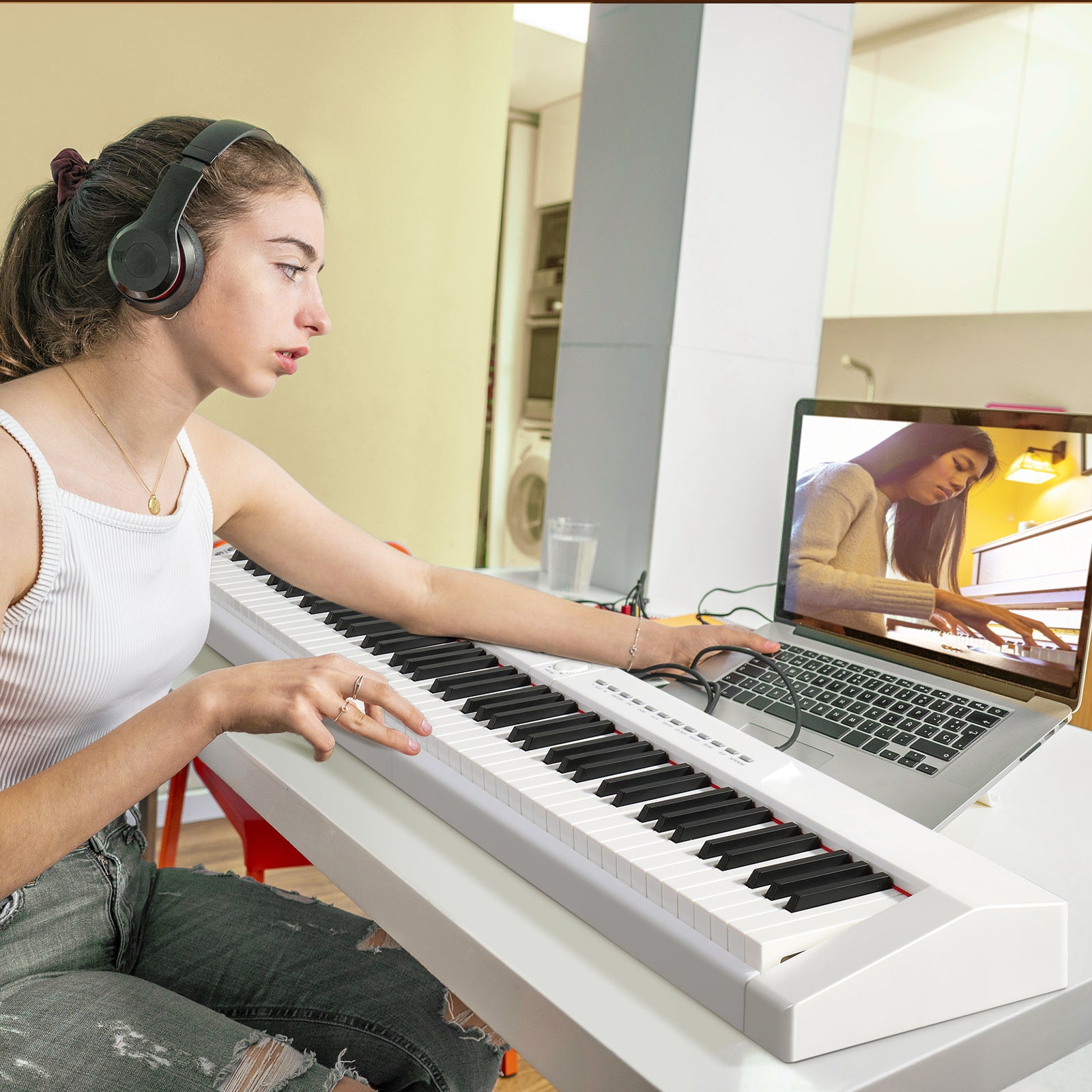 Szzzp GPP-105 88 Key Full Size Semi-Weighted Standard Keyboards Digital Piano with Dual-tube X-Shape Stand, MIDI Bluetooth, Headphone